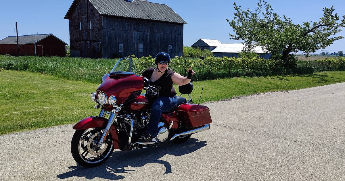 Women motorcycle groups find fun, fellowship outside Chicago
