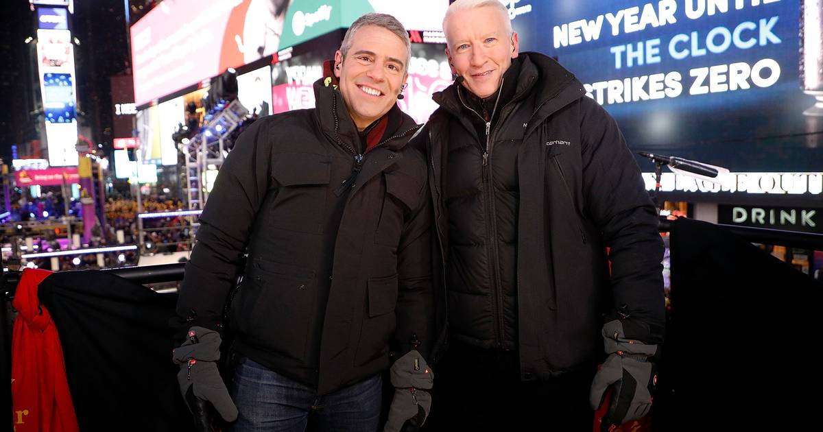 Andy Cohen and Anderson Cooper bring booze back to CNN to toast 2024