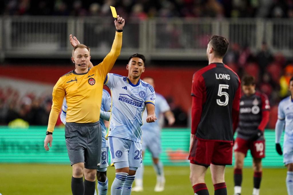 MLS and referees end 37-day lockout, sign 7-year labor contract