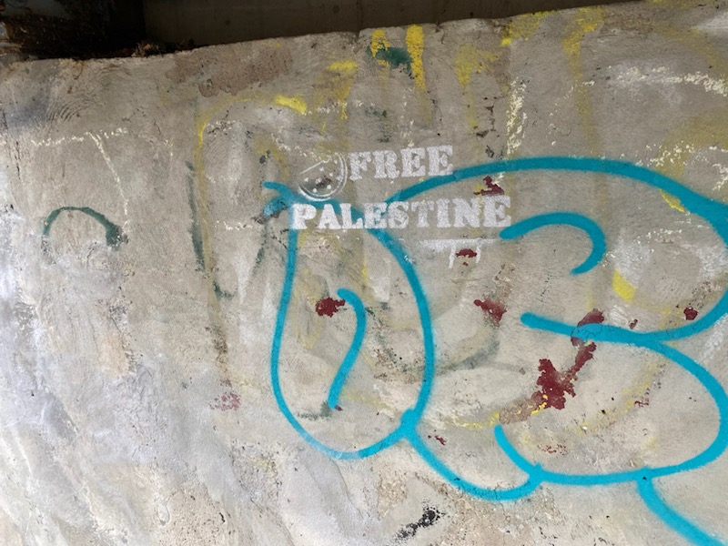 Park district removes pro-Palestinian graffiti, flyers left along Naperville Riverwalk – Chicago Tribune